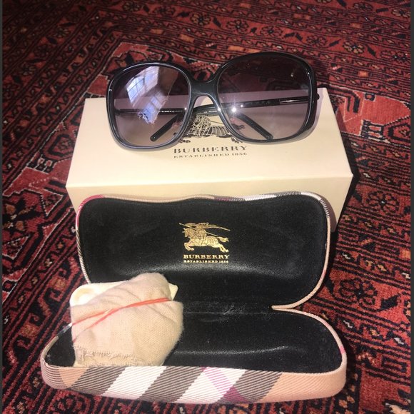 NEW Rare Burberry Sunglasses main image 5